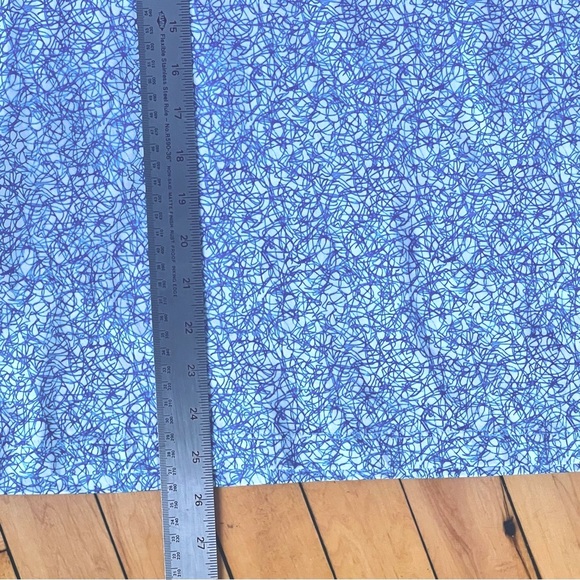 UNIQLO MoMa Sol Lewitt Unisex T shirt NWT SPRZ NY Sz S Squiggles - Picture 6 of 9